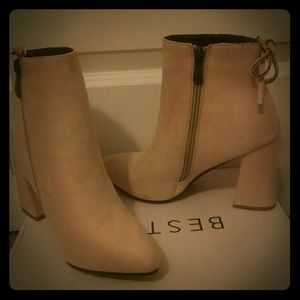 Women's nude ankle boot